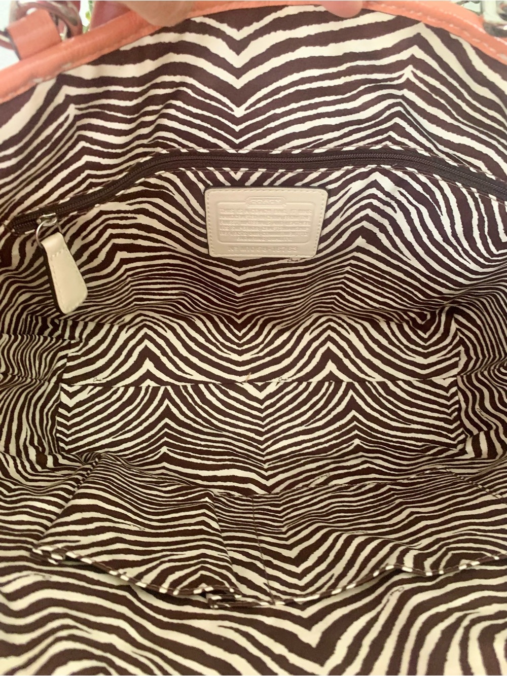 Coach Hamptons Woven Straw Coral Appliqué/Floral Embellished Shoulder/Tote Bag - Picture 9 of 10